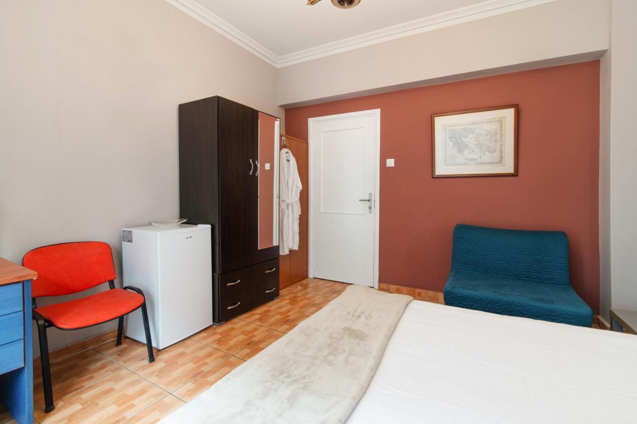 Charlie City Center Room Aten Exteriör bild
